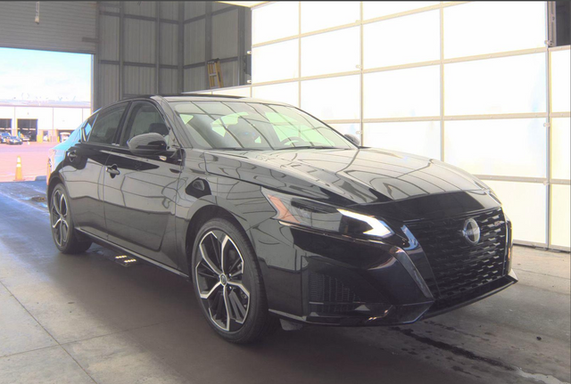 2025 Nissan Altima 2.5 SR