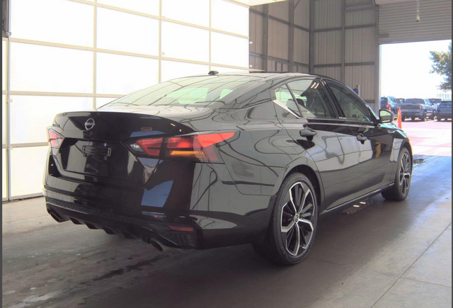 2025 Nissan Altima 2.5 SR