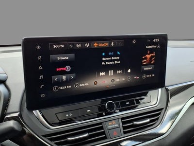 2023 Nissan Altima SR