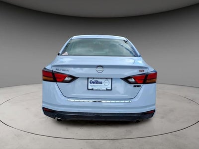 2023 Nissan Altima SR