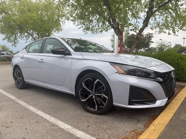 2024 Nissan Altima SR