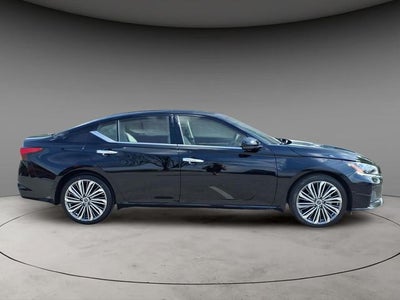 2024 Nissan Altima 2.5 SL