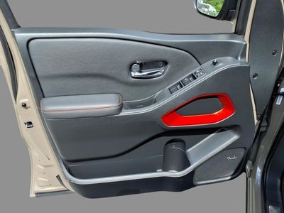 2023 Nissan Frontier Crew Cab PRO-4X®