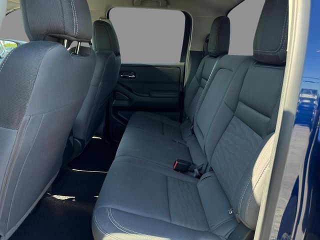 2023 Nissan Frontier Crew Cab SV