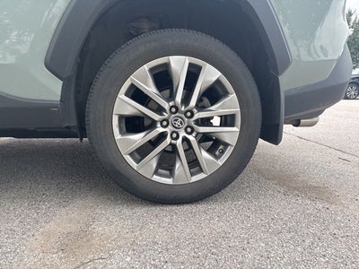 2022 Toyota RAV4 XLE Premium