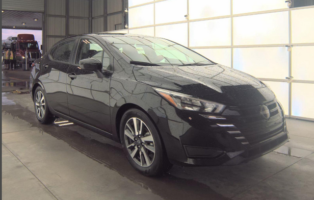 2025 Nissan Versa SV