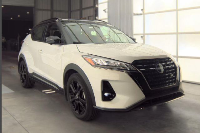 2024 Nissan Kicks SR