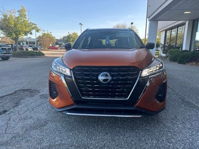 2023 Nissan Kicks SR