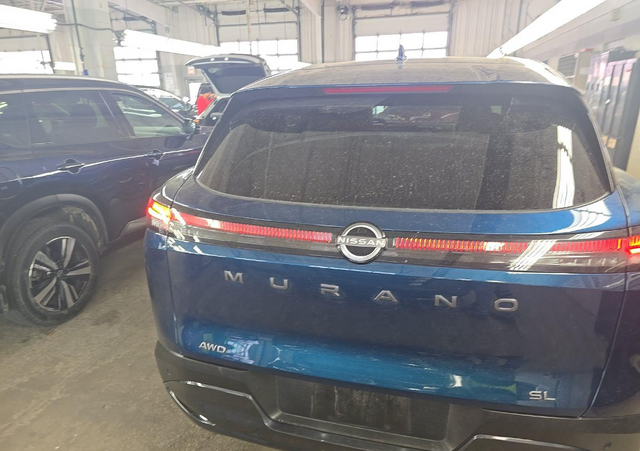 2025 Nissan Murano SL