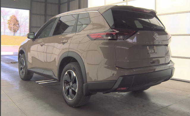 2025 Nissan Rogue SV