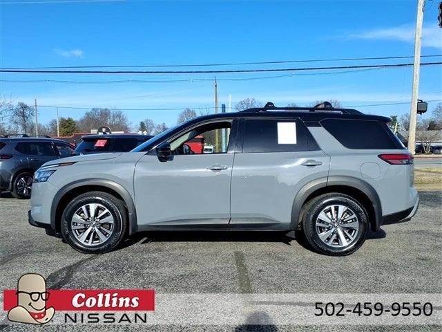 2023 Nissan Pathfinder SL