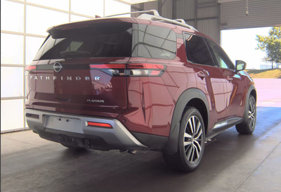 2025 Nissan Pathfinder Platinum
