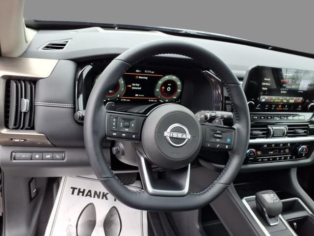 2025 Nissan Pathfinder Platinum