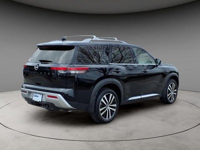 2025 Nissan Pathfinder Platinum