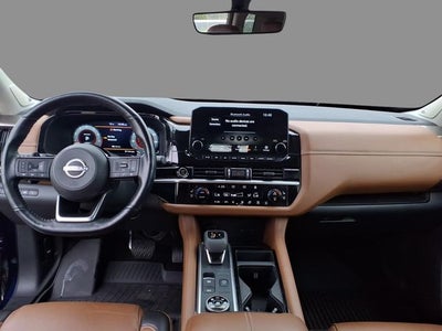 2024 Nissan Pathfinder Platinum