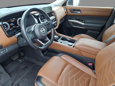 2024 Nissan Pathfinder Platinum