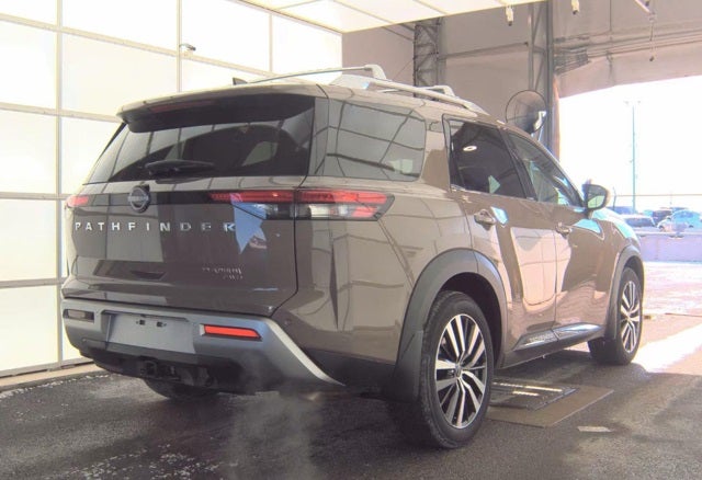 2024 Nissan Pathfinder Platinum