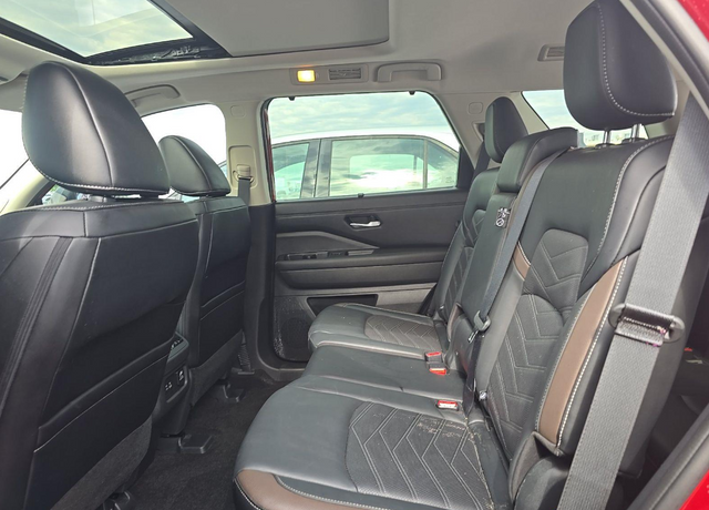 2024 Nissan Pathfinder Platinum