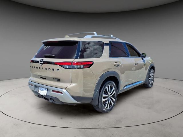 2023 Nissan Pathfinder Platinum