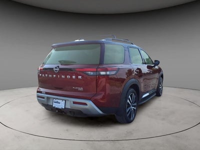 2024 Nissan Pathfinder Platinum