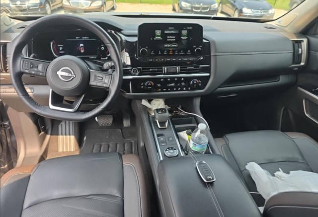 2024 Nissan Pathfinder Platinum
