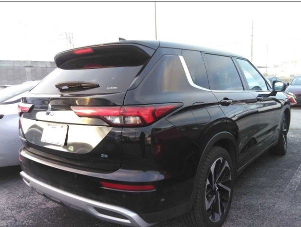 2024 Mitsubishi Outlander SE
