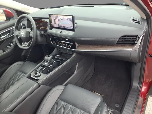 2025 Nissan Rogue Platinum