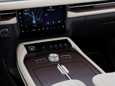2027 Lincoln Navigator Premiere L