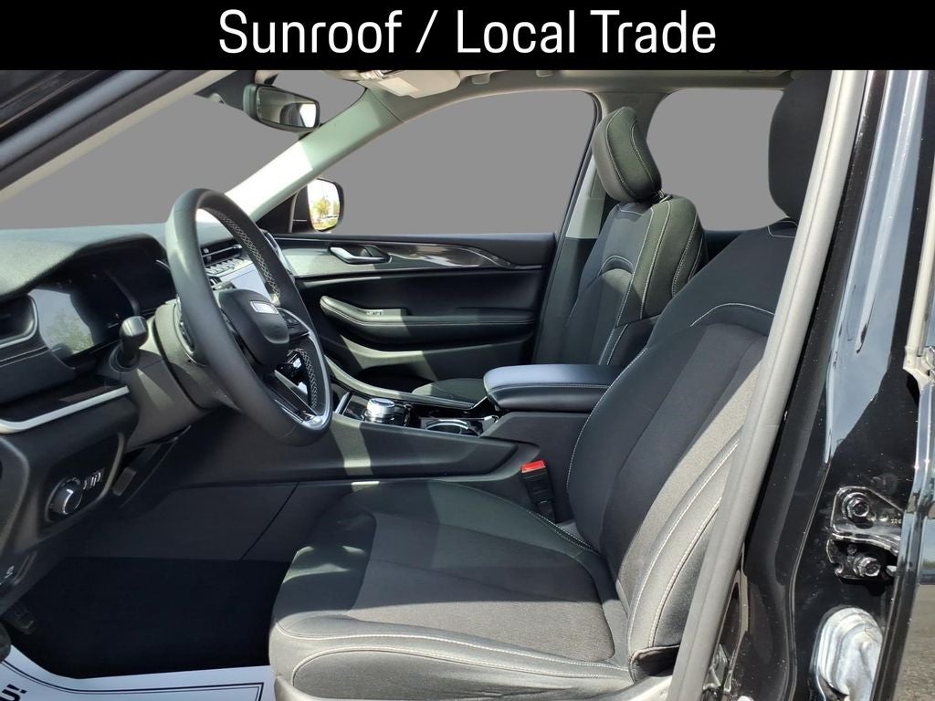 2023 Jeep Grand Cherokee Laredo