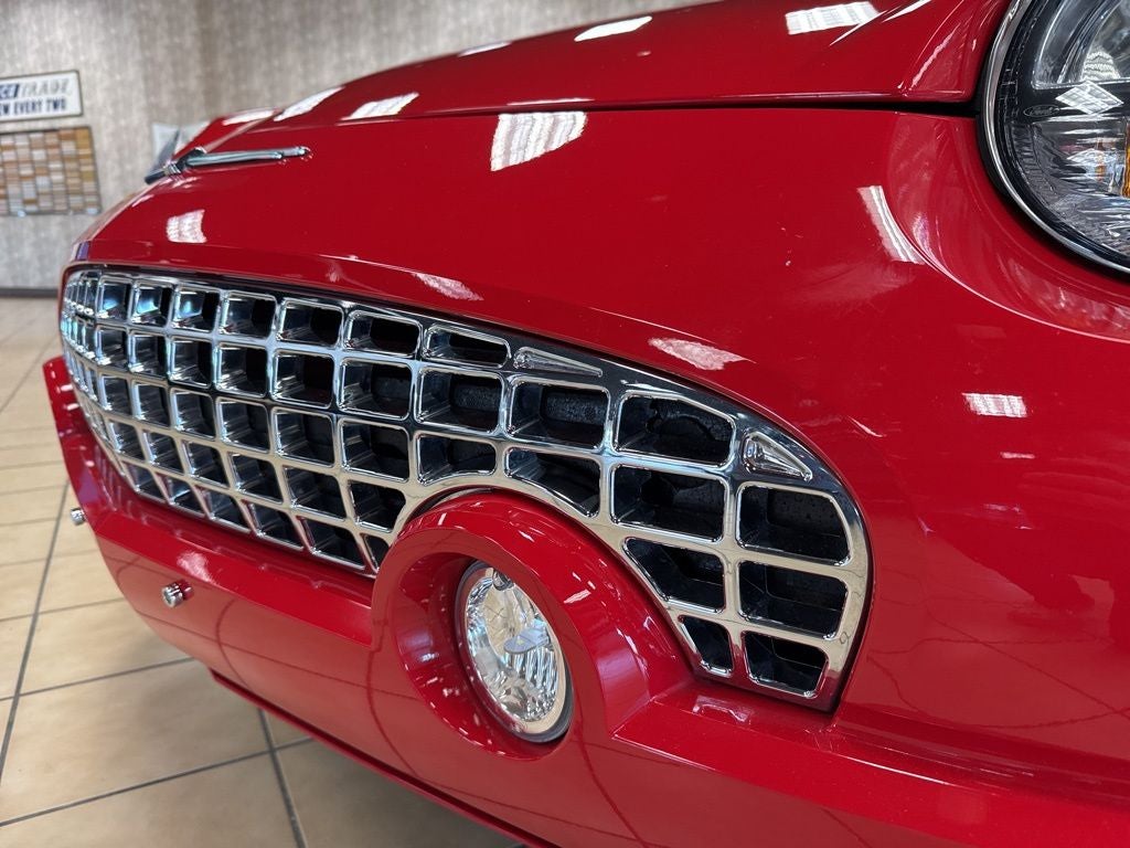 2003 Ford Thunderbird Base