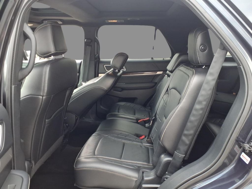 2017 Ford Explorer Platinum