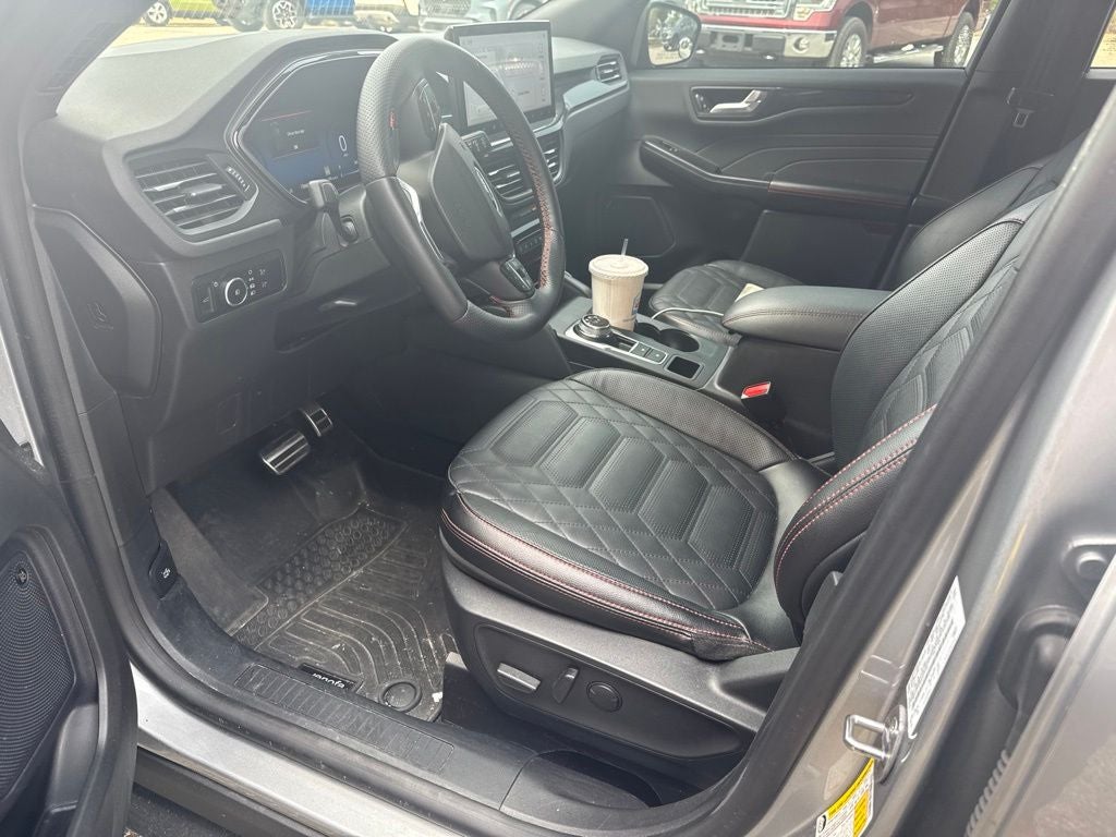 2024 Ford Escape ST-Line Elite