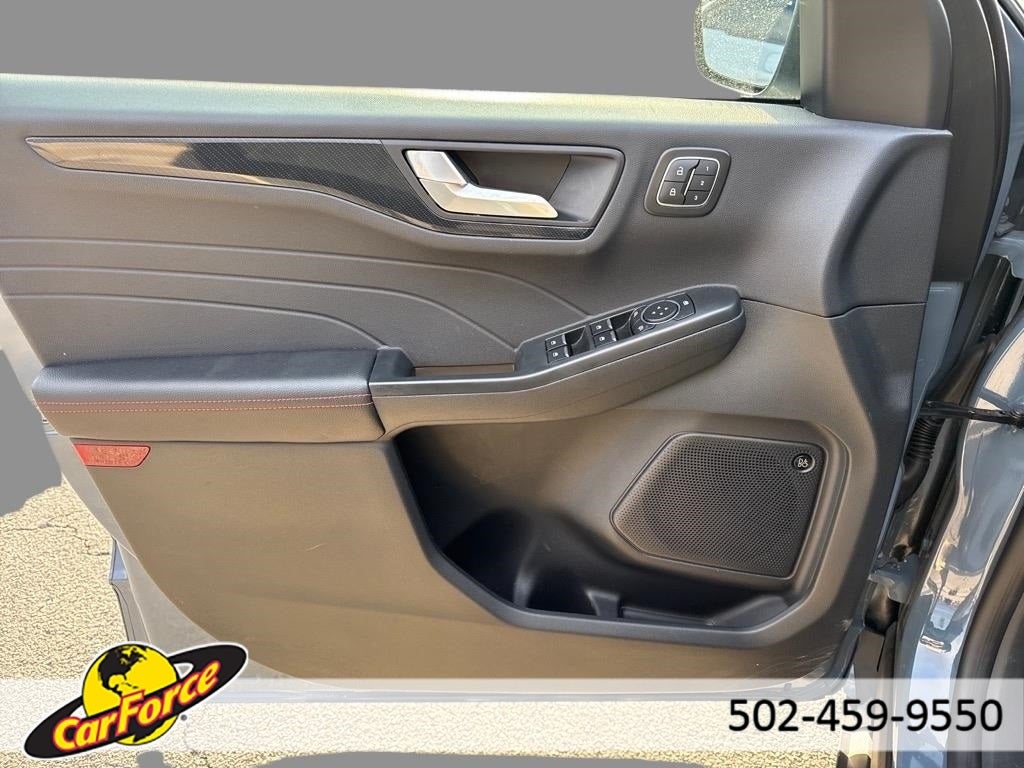 2025 Ford Escape Hybrid ST-Line Elite