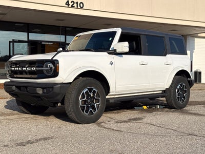 2024 Ford Bronco Outer Banks