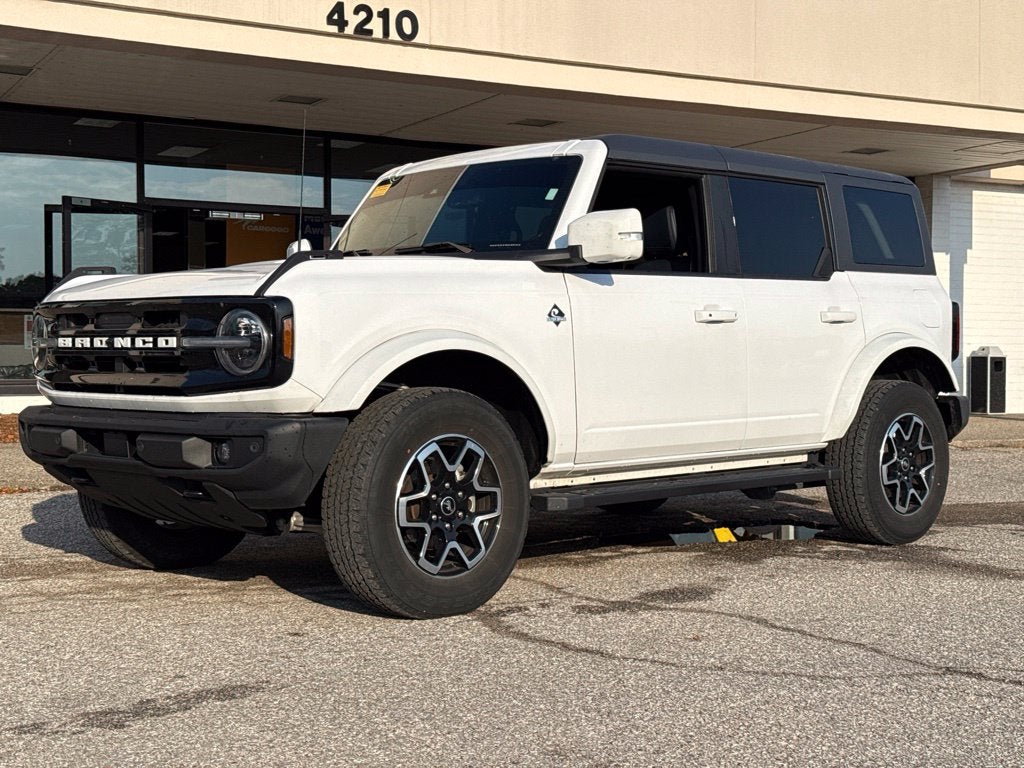 2024 Ford Bronco Outer Banks