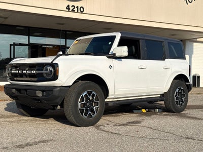 2024 Ford Bronco Outer Banks