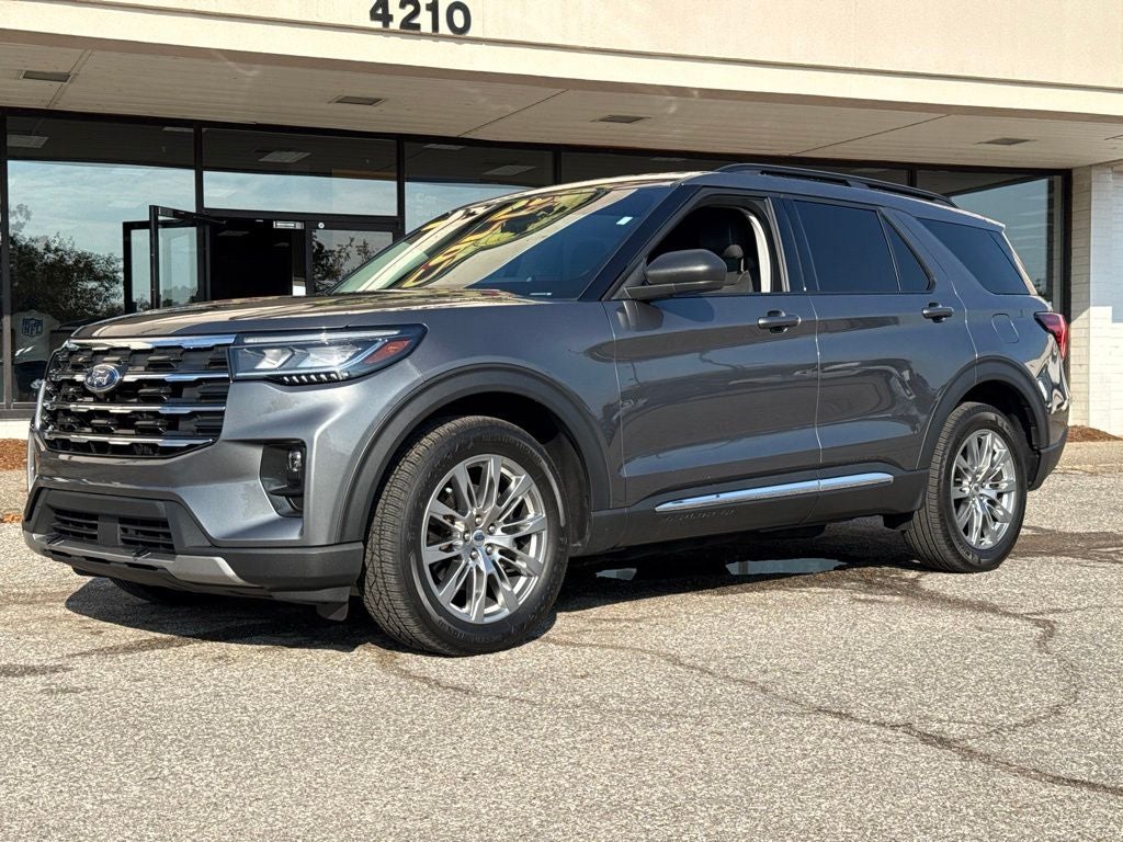2025 Ford Explorer Active