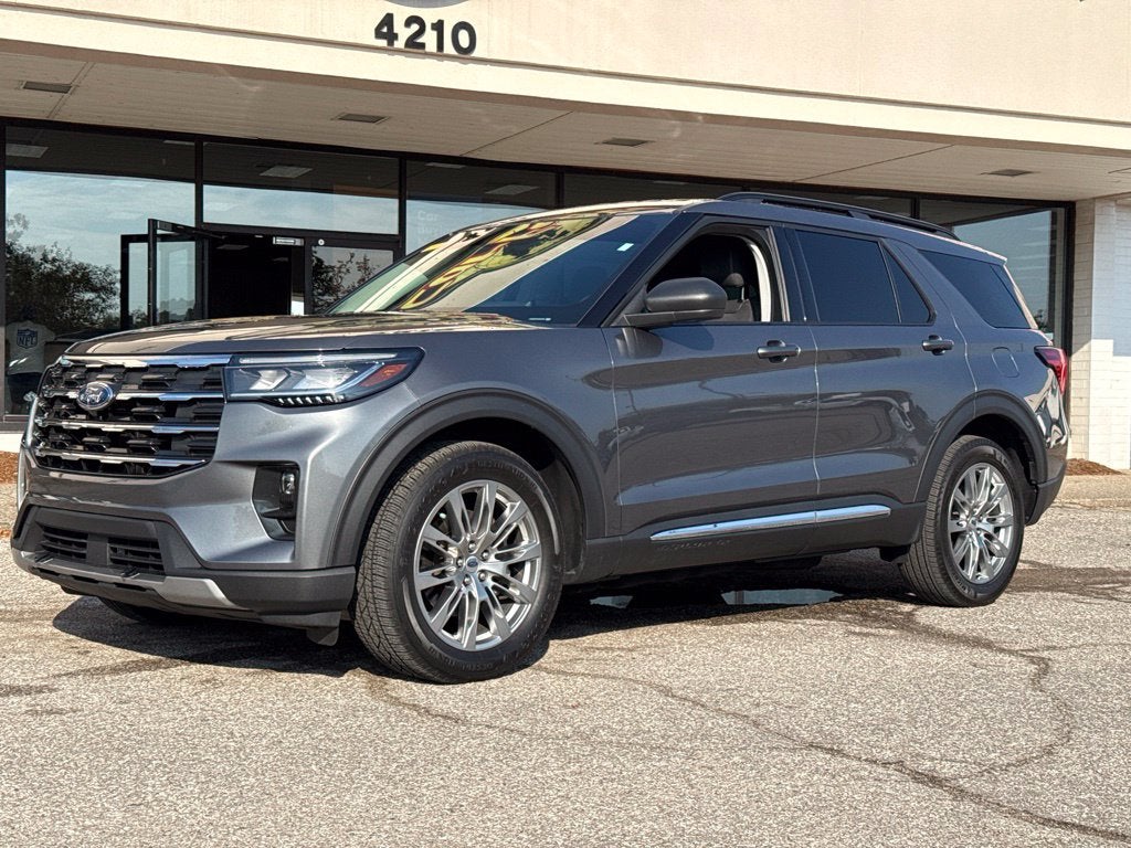 2025 Ford Explorer Active