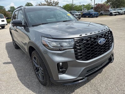 2025 Ford Explorer ST-Line