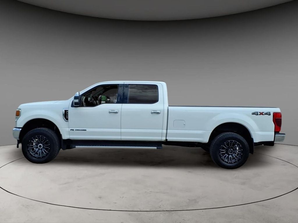2022 Ford F-350SD Lariat