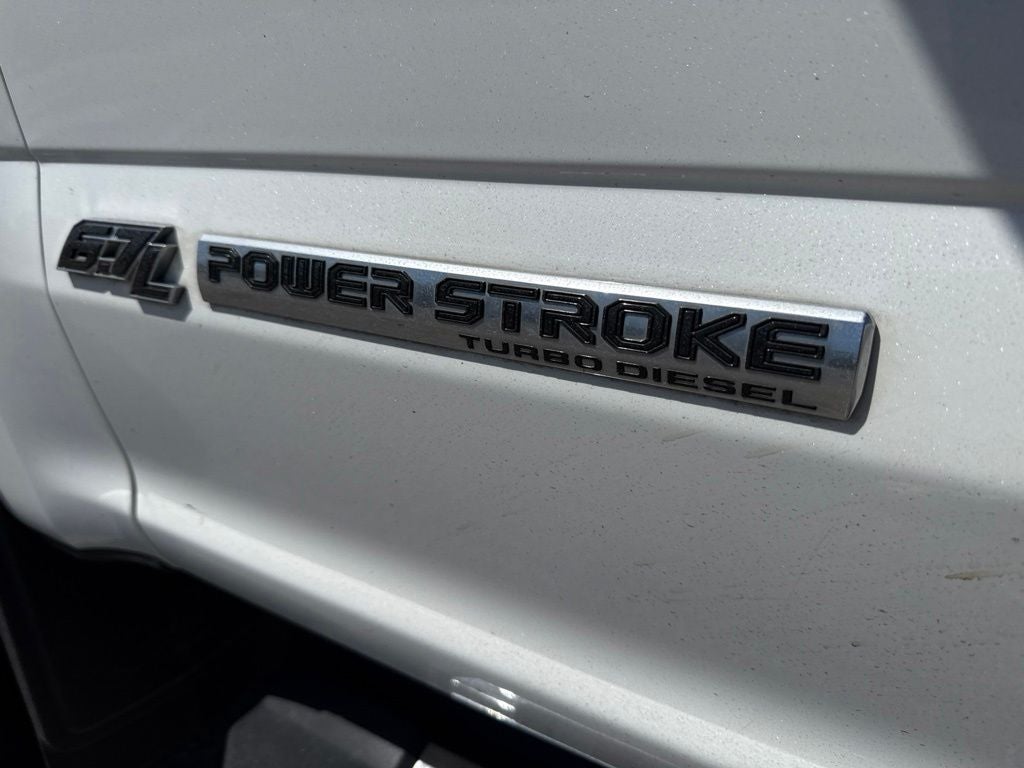 2022 Ford F-350SD Lariat