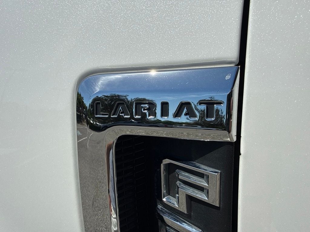 2022 Ford F-350SD Lariat