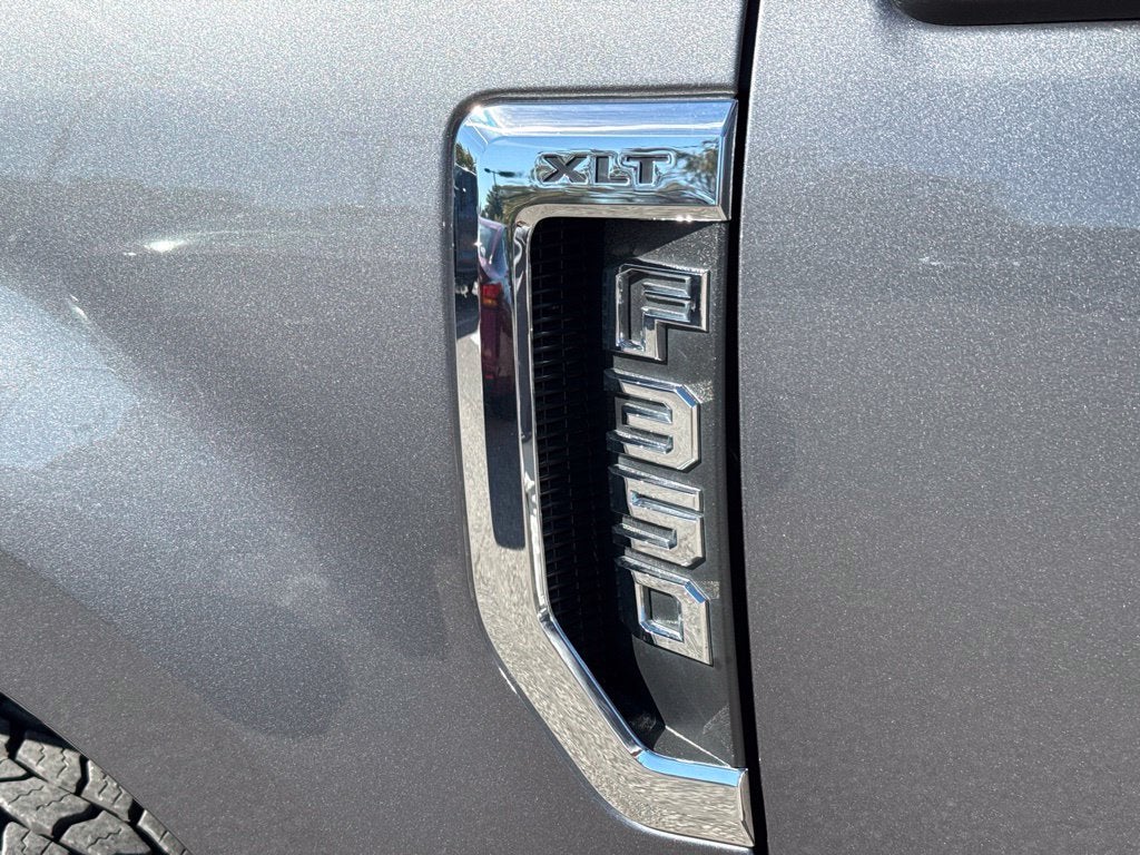 2022 Ford F-350SD XLT