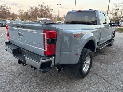2025 Ford F-350SD Lariat DRW