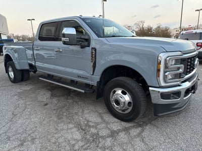 2025 Ford F-350SD Lariat DRW
