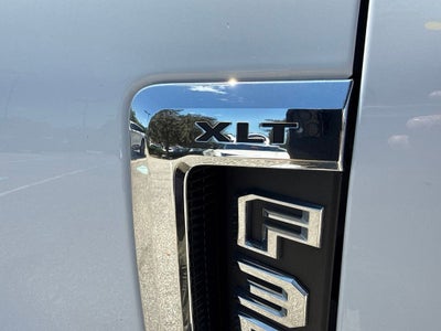 2022 Ford F-350SD XLT DRW