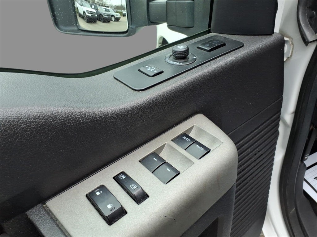 2016 Ford F-350SD Lariat DRW