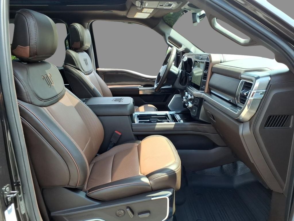 2025 Ford F-450SD King Ranch DRW