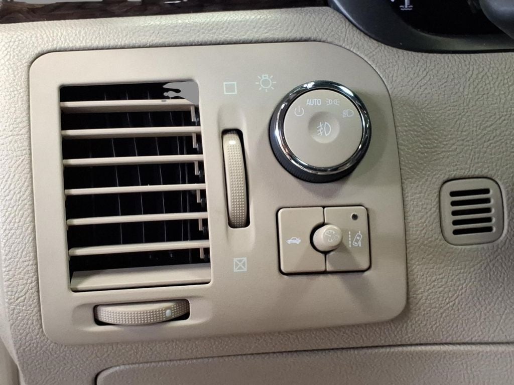 2008 Cadillac DTS Base