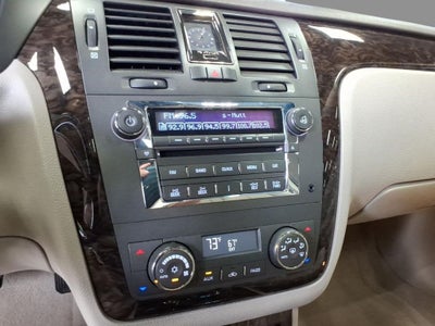 2008 Cadillac DTS Base